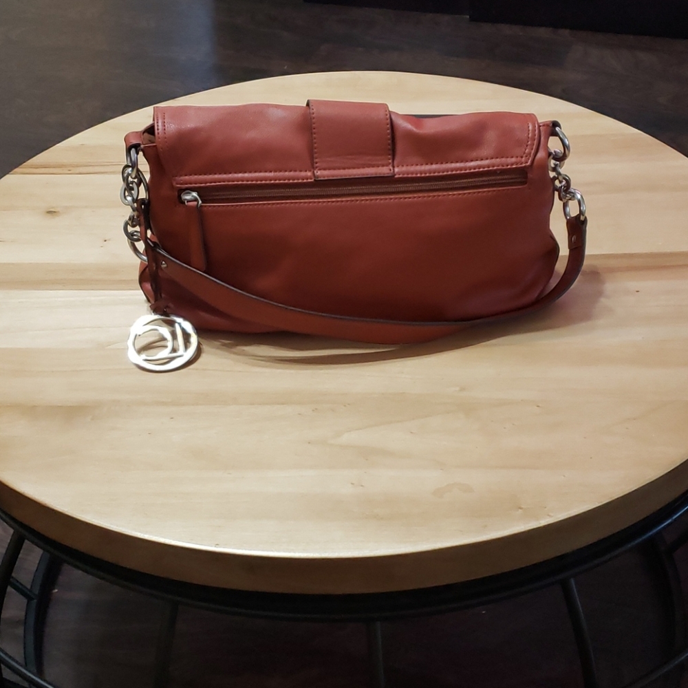 Handbag - Picture 2 of 3